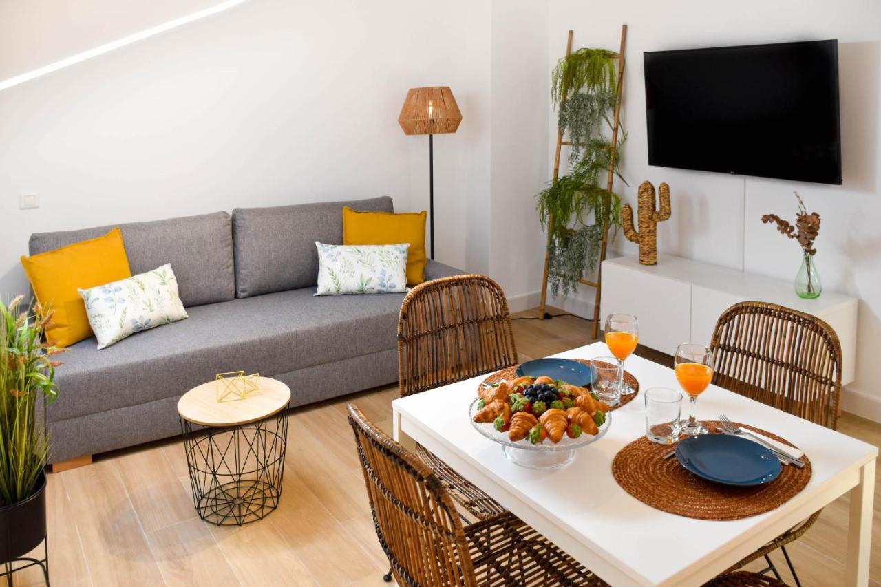 Holidays2Malaga Trinidad Renovated 1 Bedroom Penthouse Close To City Center Extérieur photo