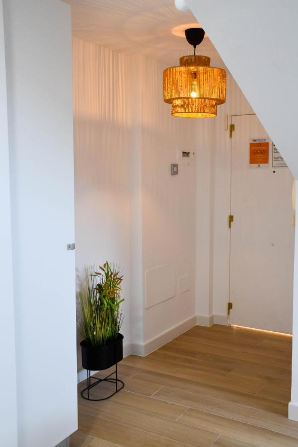 Holidays2Malaga Trinidad Renovated 1 Bedroom Penthouse Close To City Center Extérieur photo